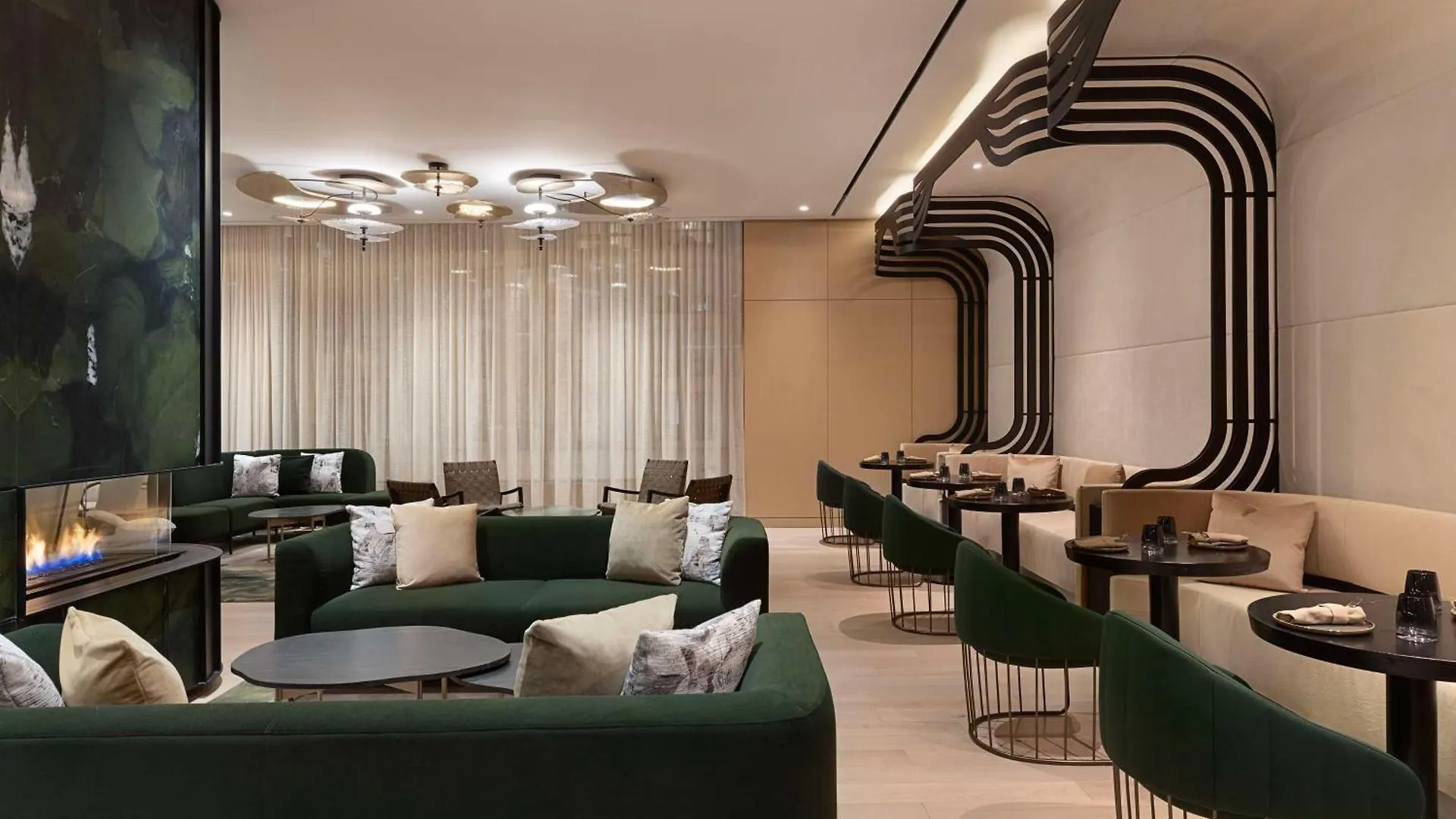 Canopy By Hilton Toronto Yorkville 4*,  Kanada